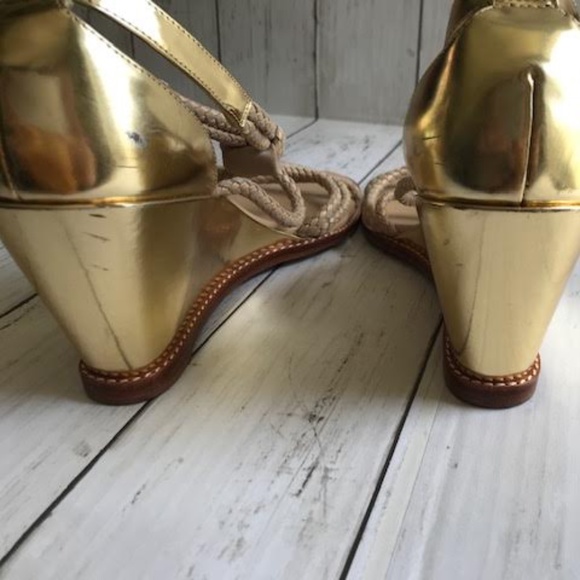 COLE HAAN GOLD ANKLE WEDGE SZ. 8B - Picture 11 of 11